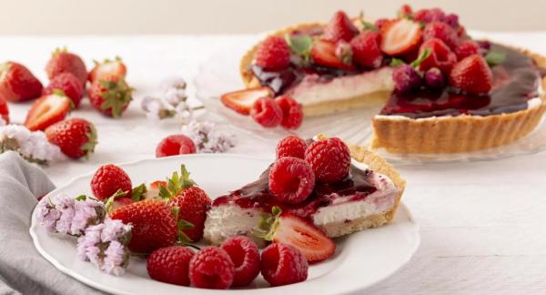 Десерты с ягодами: как приготовить вкусно и легче, чем обычные сладости