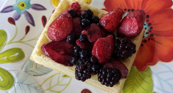 Десерты с ягодами: как приготовить вкусно и легче, чем обычные сладости