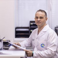 Нарколог назвал допустимую дозу шампанского на Новый год
