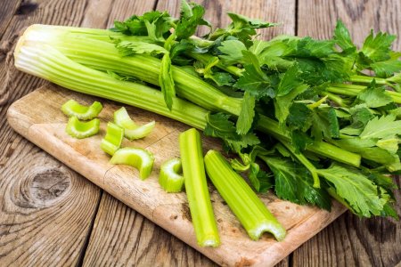 Диетолог назвала топ-5 продуктов-жиросжигателей, эффективных после 45 лет